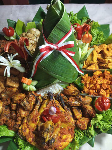 Paket Tumpeng